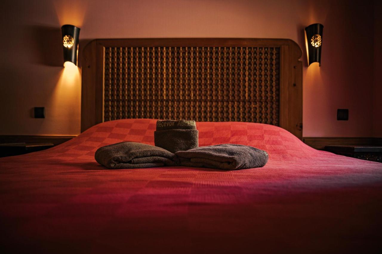 Valsoyo Aparthotel Upie Exteriör bild